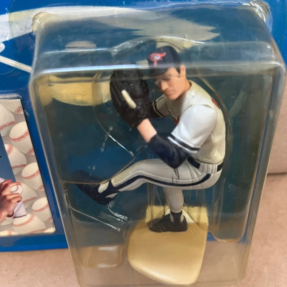Kenner Starting Lineup 1997 Mike Mussina Baltimore Orioles Figure NIP